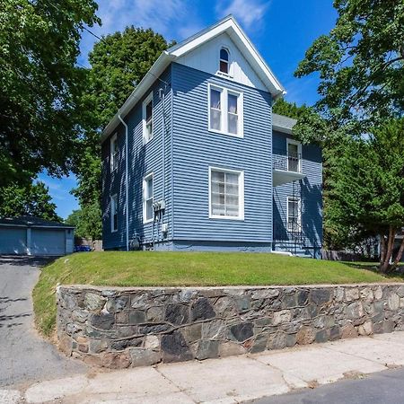2 Bedroom Apartment Near Bristol Center Exterior photo